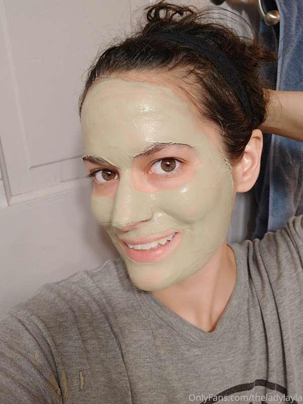 Im doing so self care today. Hope everyone has a good day!