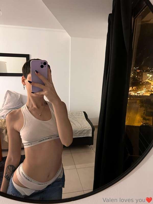 On my Calvins 💋
