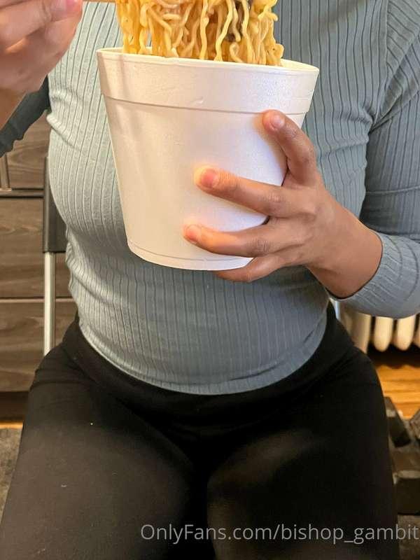 Ramen 🍜 Like and don’t forget to share me💋