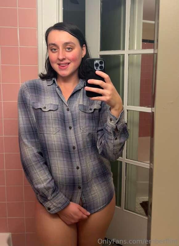 Unbutton my flannel and have your way with me 👀