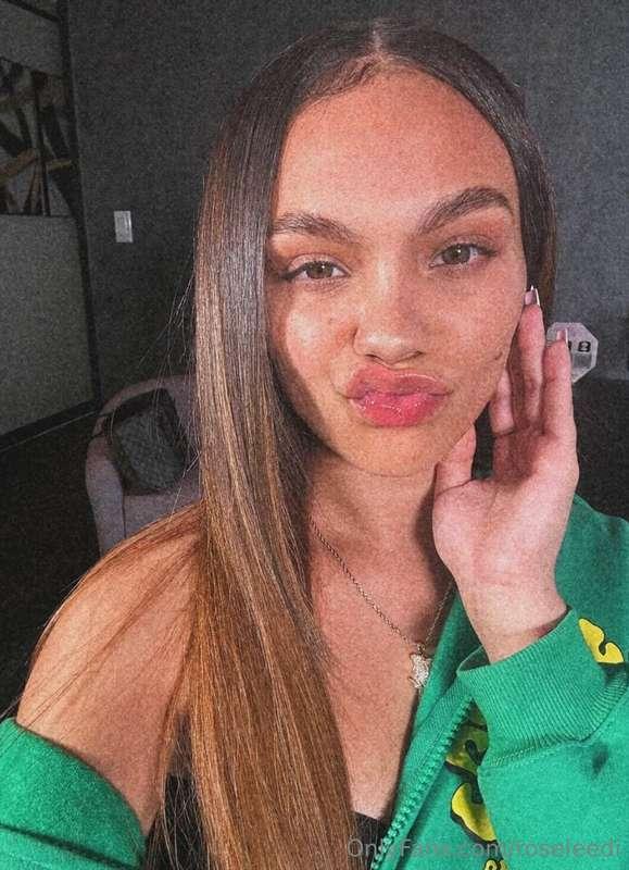 your thoughts are getting dirtier and dirtier aren't they? 😏..