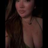 blueyedbaddie