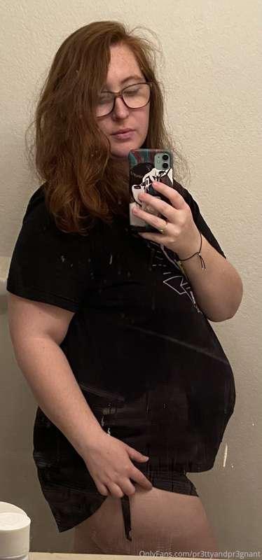 Good morning 😍😍 so sorry about the dirty mirror lol I hope y..