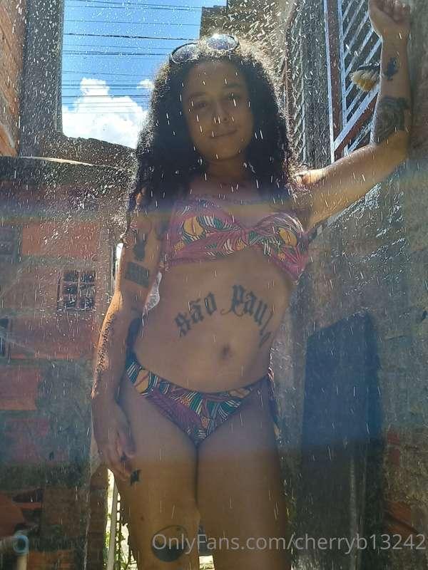 can't handle this fucking hot sun 🥵🥵
