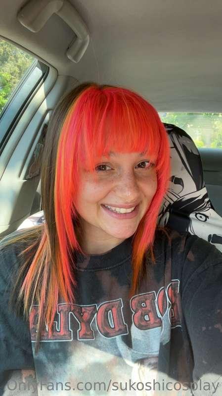 Check it out!!! Do you like it??? It’s giving lava girl vibe..