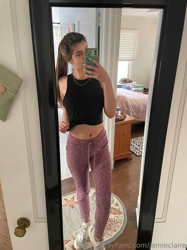 Sorry if ur sick of me in these leggings