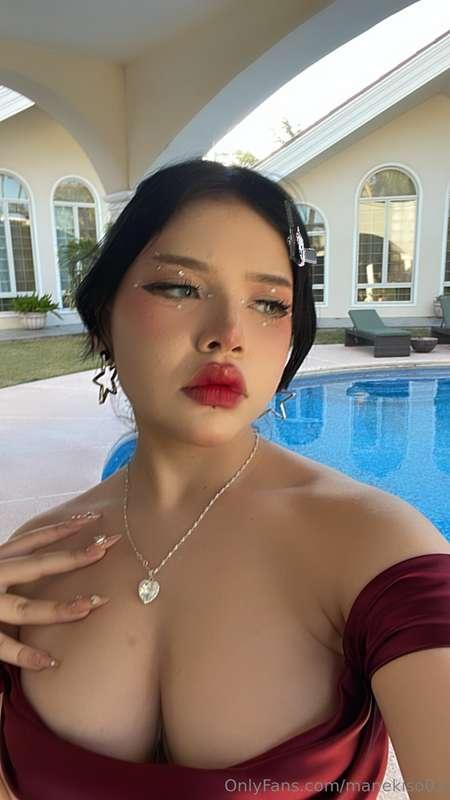 empieza por mis labios y sigue bajando 👅