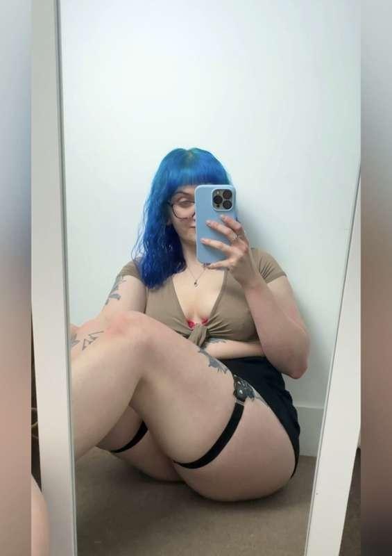 y’all bored of my legs yet? 🤔