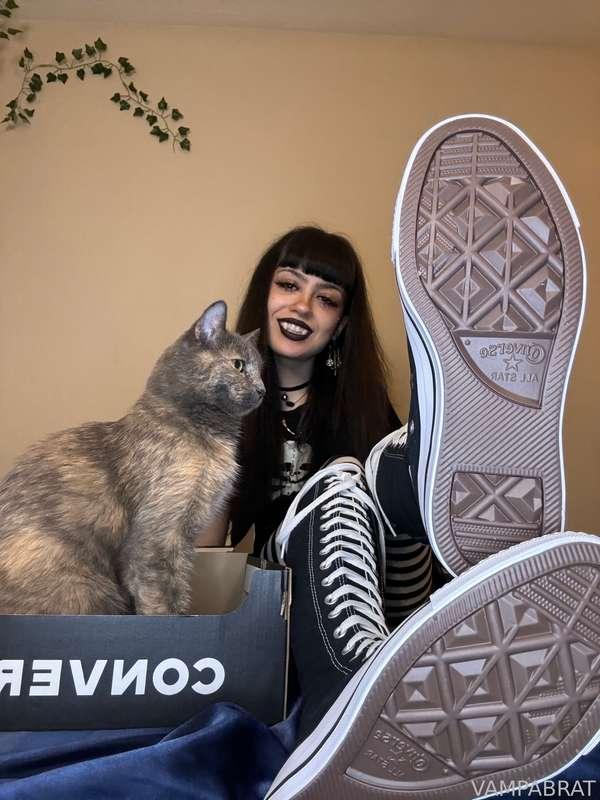 I don’t know which is cuter, Me, My kitty, or these thigh high converse.

🦇 * TAGS — #findom #financialdominatrix #femaledominatrix  #humanatm #finsub #paypig #cashcow #dominatrix  #financialdomination #18 #brat #vampabrat #fyp  #feet #feetfetish #footfetish #solefetish #soleworship  