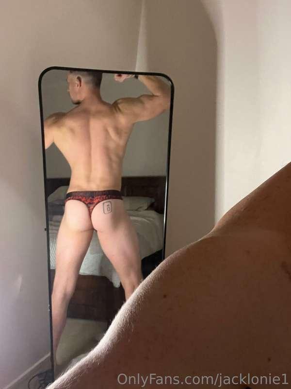 Just PEACHY! 🍑😜