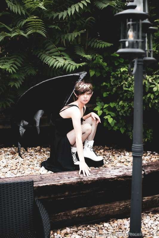 I am the creature in the dark 🖤Get the full set and more on ..