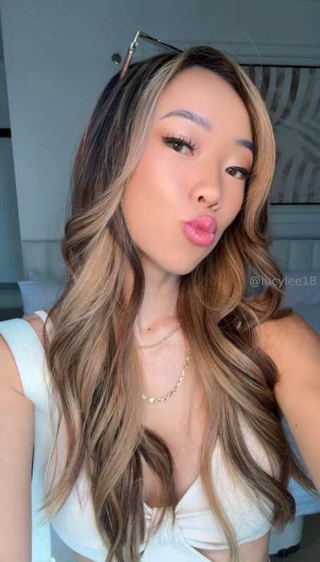 i’ve been so happy reading all your sweet messages lately 💞 ..