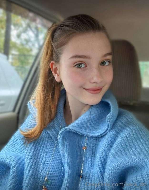 ❣️this sweet girl @your_zoe will warm you up and wake up you..