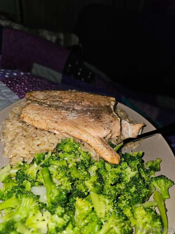 ### 💫🍣 *****FIRST TIME***** 🍣💫 Making salmon! And baking it ..