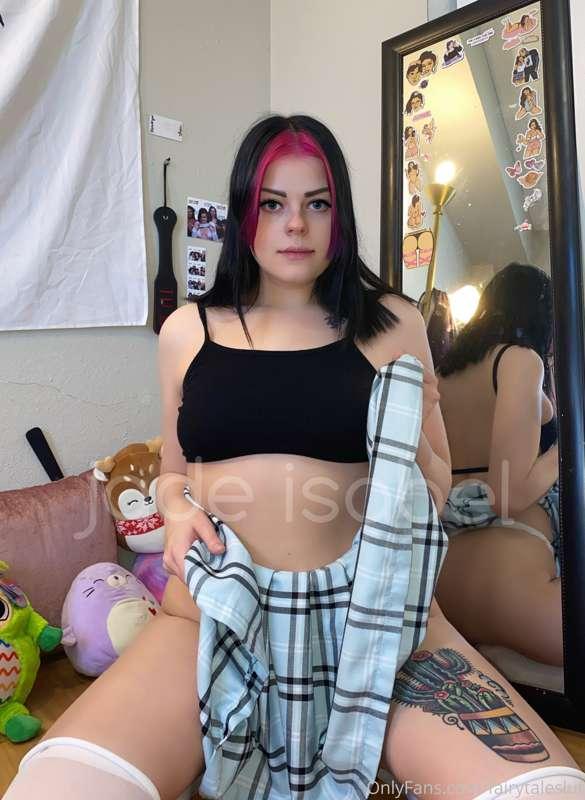 the babysitter wants to fuck 😍🤤💦