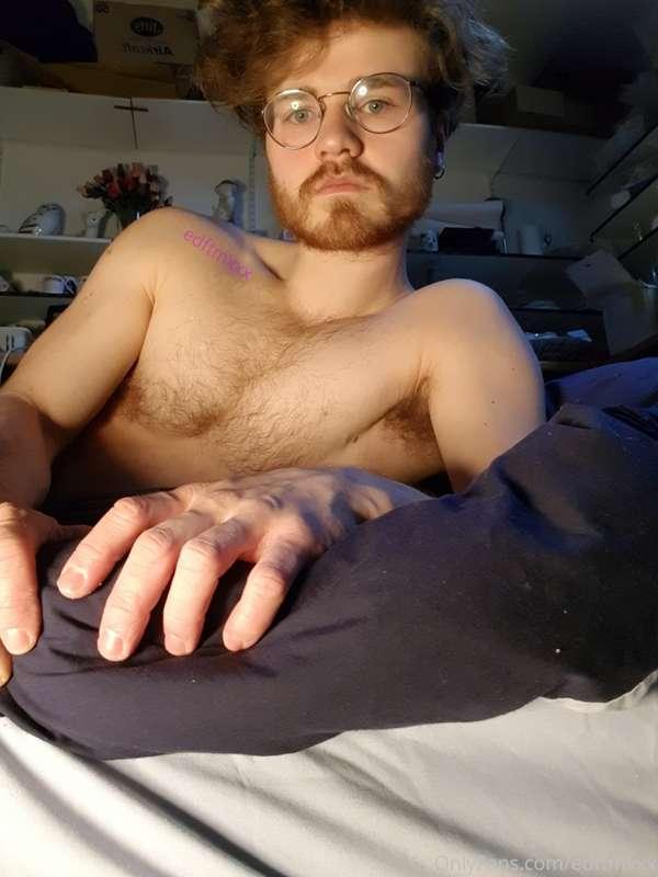 Looking to grind my pussy into someone's face, any volunteer..