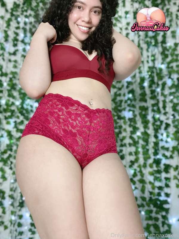 It’s hump day 🍑
Comment below which pics are your fav 🥰
Enjo..