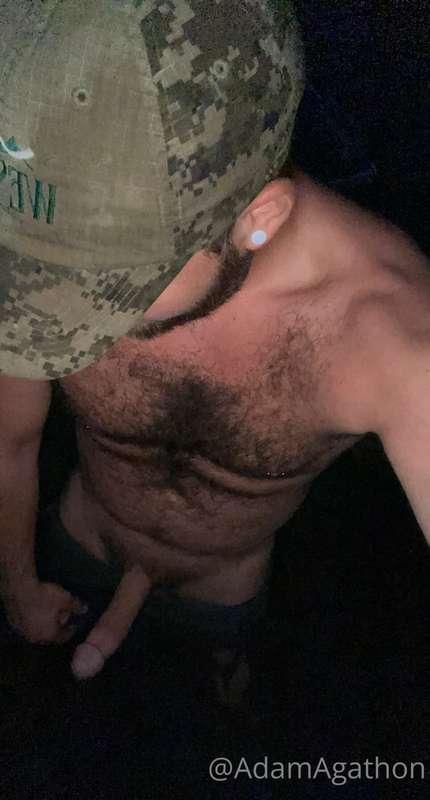 Fuck i need a hole right now 😈