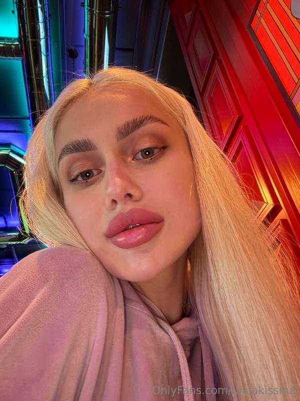 Had a burger, fries, churros, and mac n cheese. It was insan..