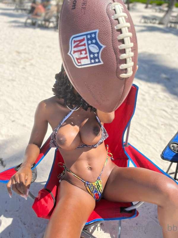 Tuesday are just for titties !! You know what to do if u wan..