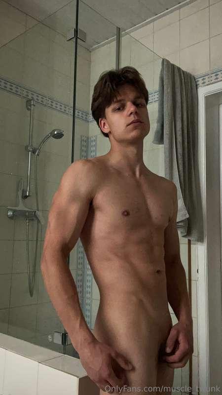 Would you take a shower with me?😏