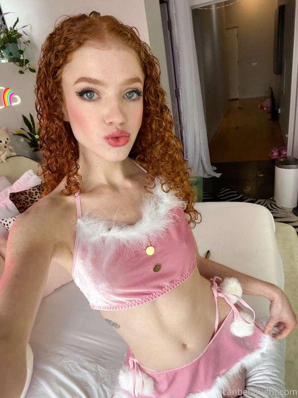 I’m about to go LIVE on chaturbate! Canbebought.com if you’d..