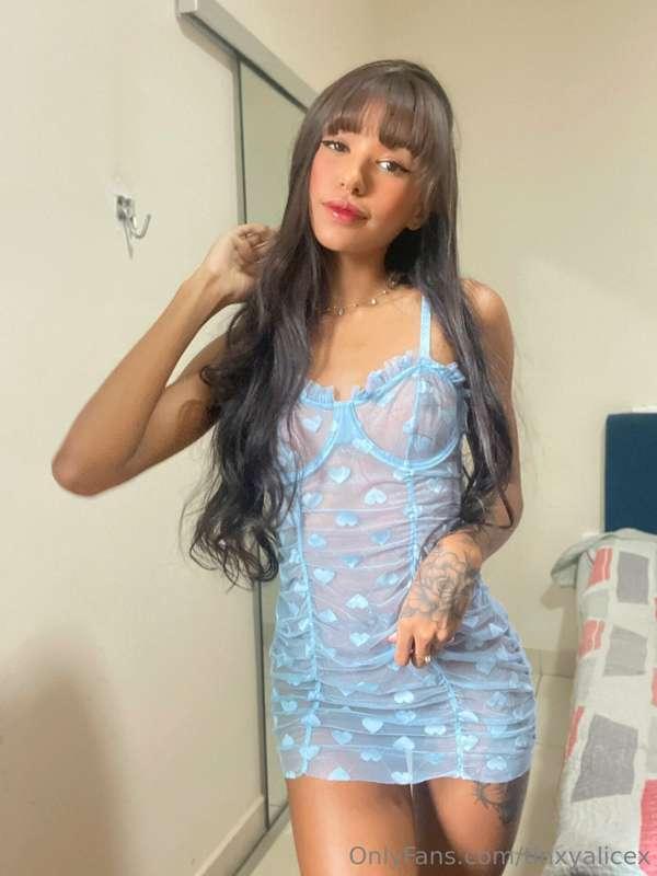 Do you like how this dress fits me? 🤭