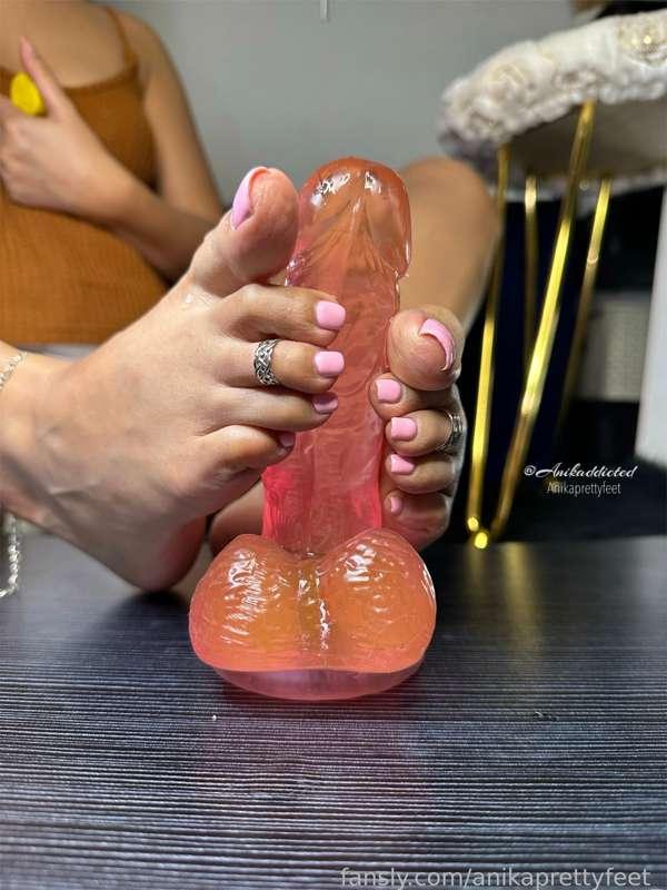 anikaprettyfeet_ image #4