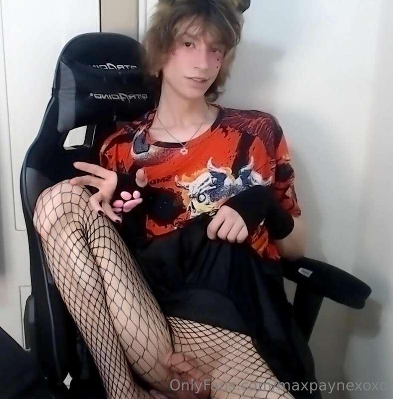 Hope u guys are doing well here’s a new set 😽😽