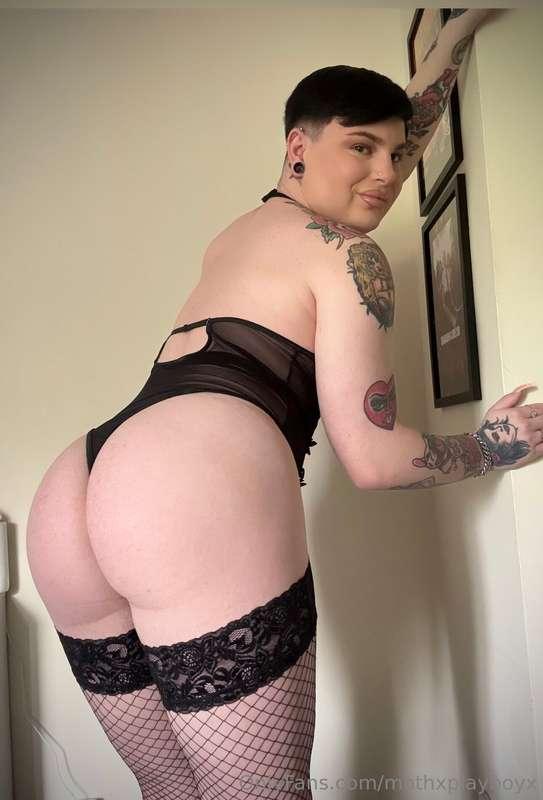I would love my ass to be covered in your cum💦Are you up for..
