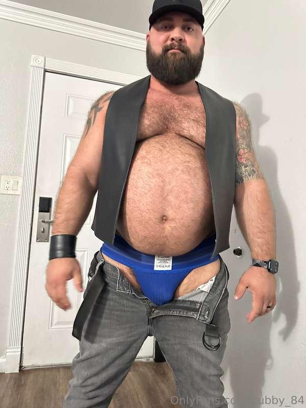 Did a little photoshoot in my leather. 8 weeks no gym