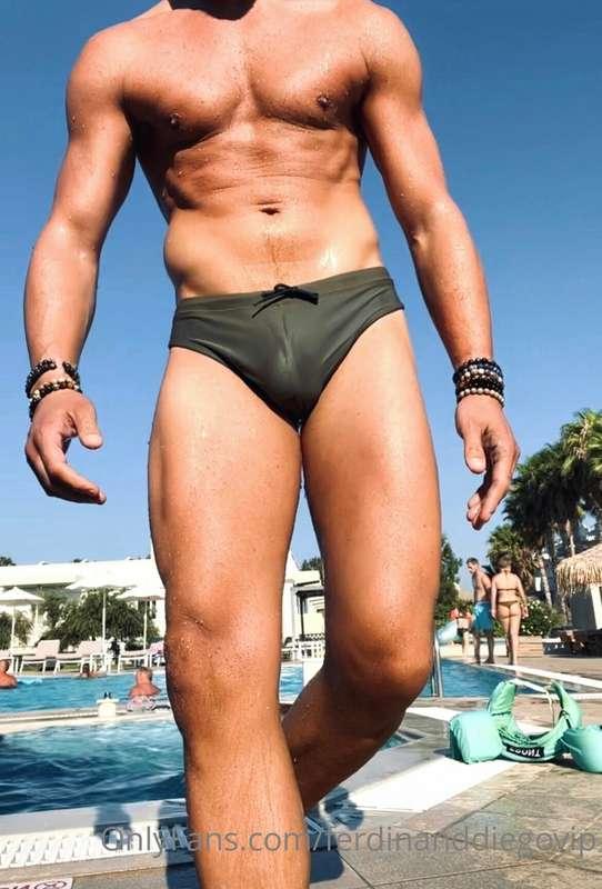 Wet and wild 🍆 💦 🥵
