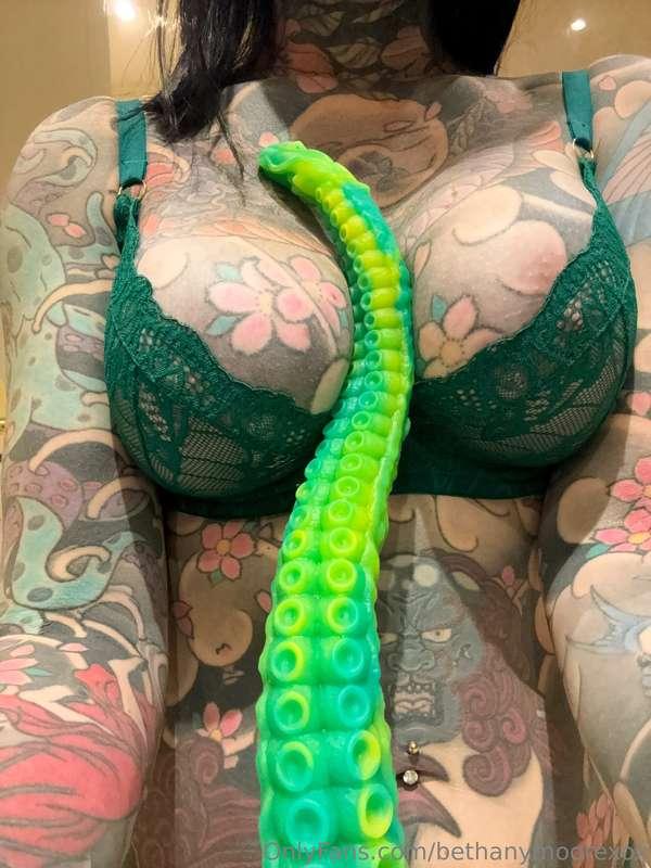 Do you think you could make me cum?😈