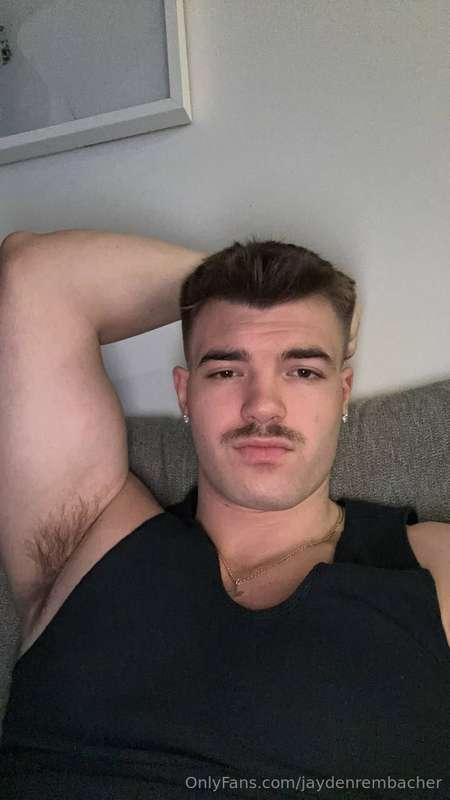 Findom? Send me a DM 🤑