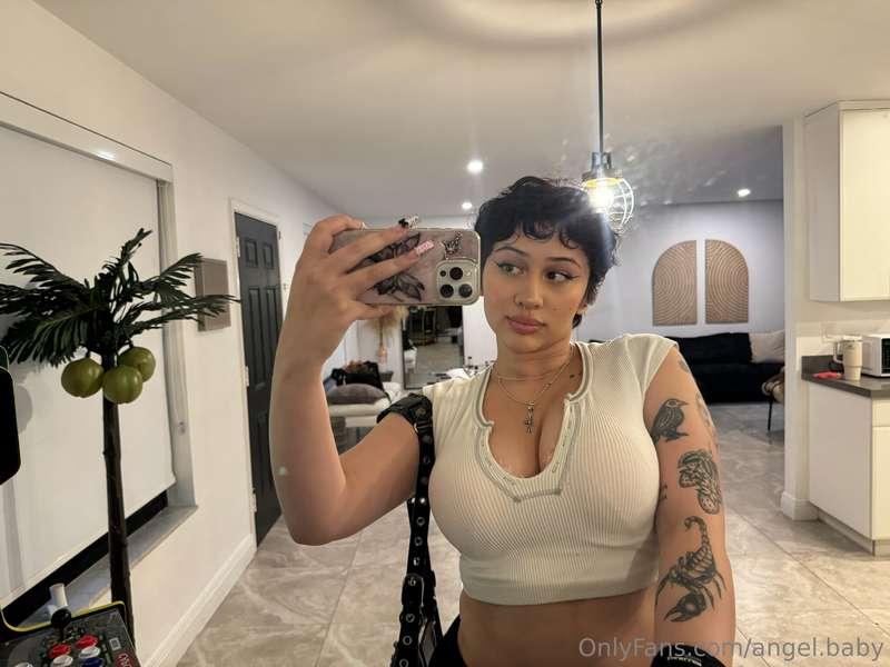 feeling myself a little extra today