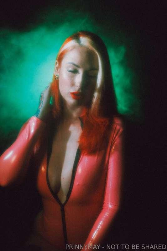 ✨ Let Me Soft Domme You While You Goon ✨Give in to my velvet..