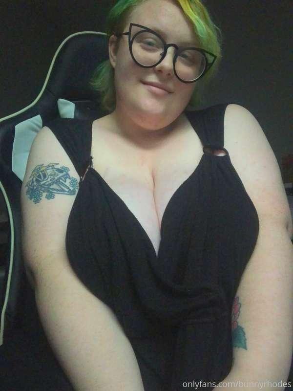 if you had to choose, cum on my tits or creampie?