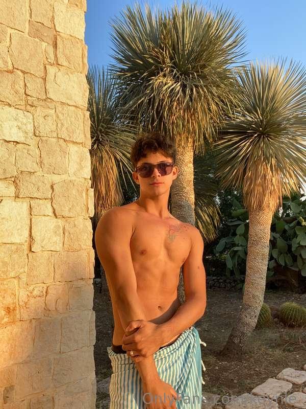 Enjoying a little sun 🥰😍