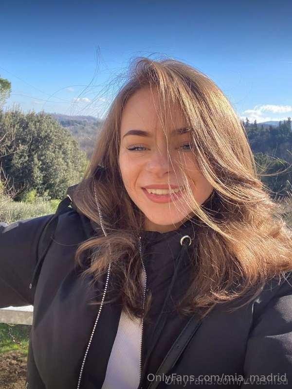 😍𝐅𝐑𝐄𝐄 𝐒𝐔𝐁𝐒𝐂𝐑𝐈𝐏𝐓𝐈𝐎𝐍 😍 STUDENT😇👉🏻@itsmezoe 💕 Hot and frisky st..