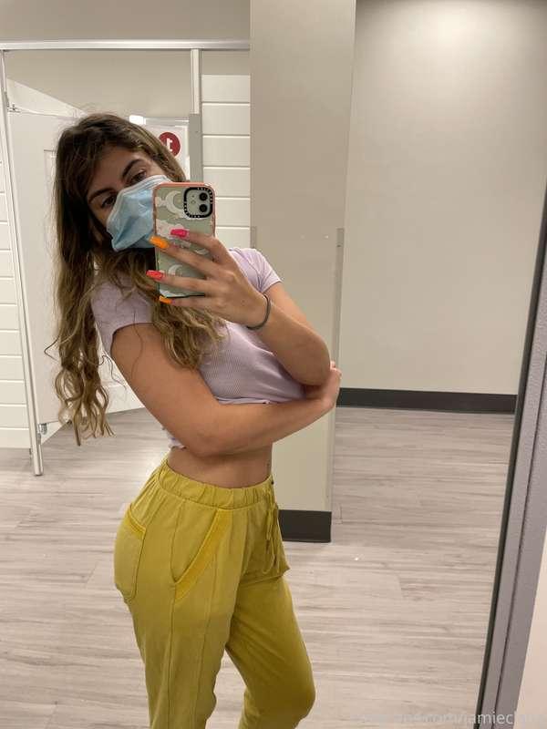 I hate when customers interrupt my selfie sessions