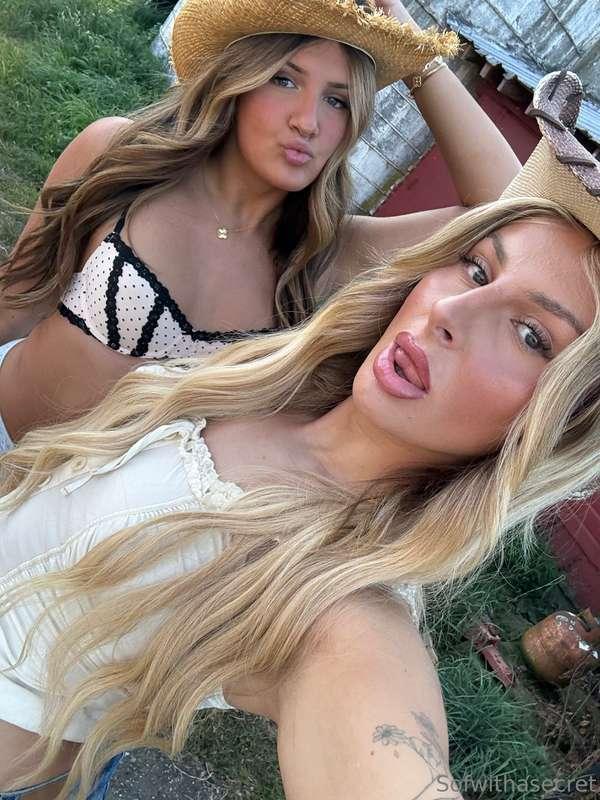 sofwithasecret image #0