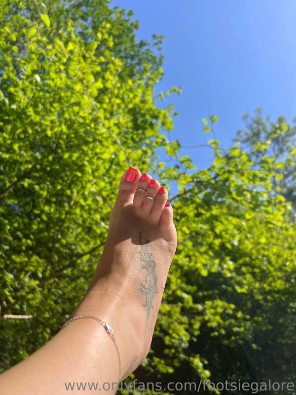 footsiegalore image #10