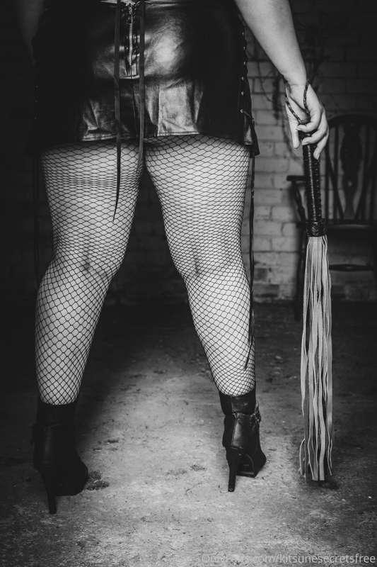 Got the photos back from my shoot ;) want to see more?? ;)
