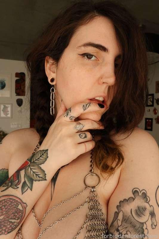 witchytq image #6