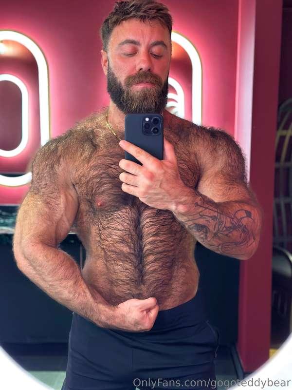 Love how much my veins show even through my fur, when it’s a..