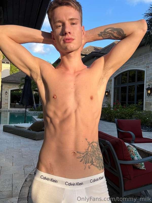 I've been working out...so we could work it out, Dm me! 🍆💦