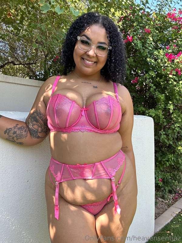 Happy New Year from AZ 🎉❤️ thanks for your support and appre..