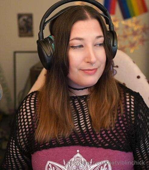What if I stream on OF reading aloud the sex scenes in my cu..