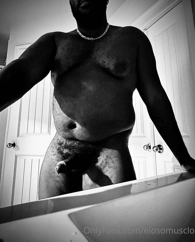 If you worked for it, show it off daddy!! #bodypositivity #b..