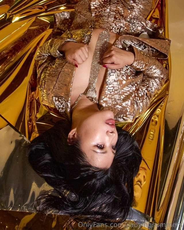 My vibes? Pure 24 karat chaos ⚡️